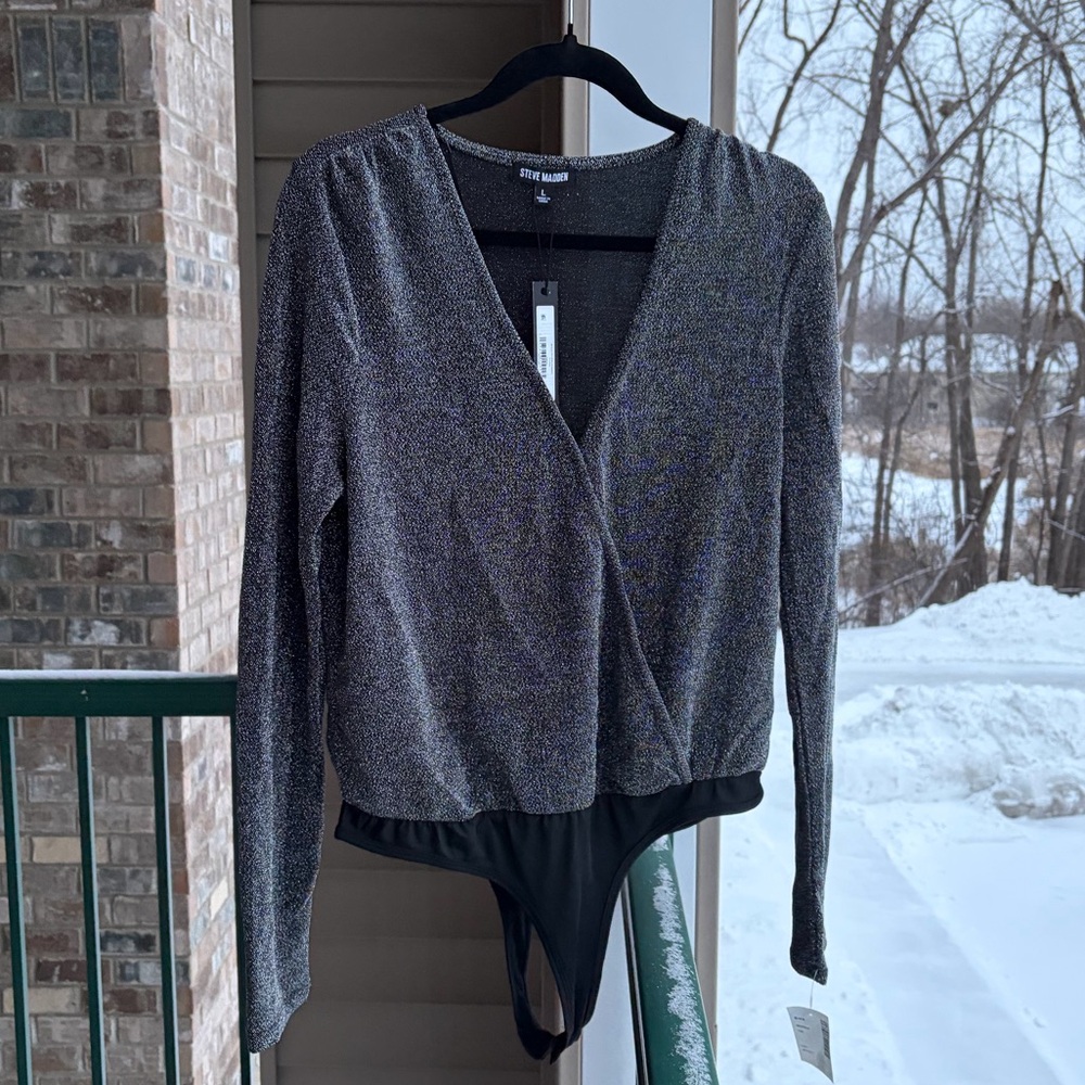 🆕✨ Steve Madden Metallic Silver Wrap Bodysuit Top Long Sleeve Party Size L Chic - Picture 3 of 15